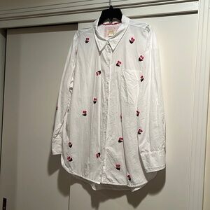 Anthropologie white cotton tunic with darling cherry appliqués!  Slight high low